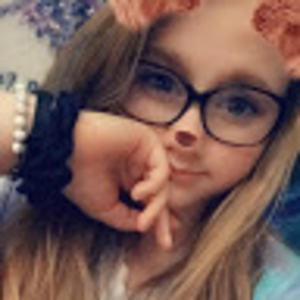Meet your Posher, Alayna